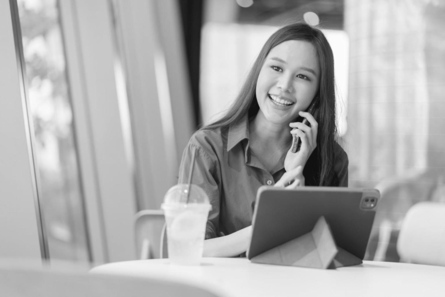 Globale Teilnehmer-Community bei der Zusammenarbeit